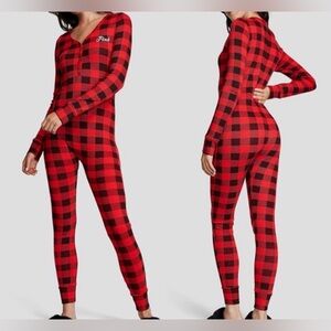 ❤️PINK V.S Plaid Sleepwear Onesie❤️